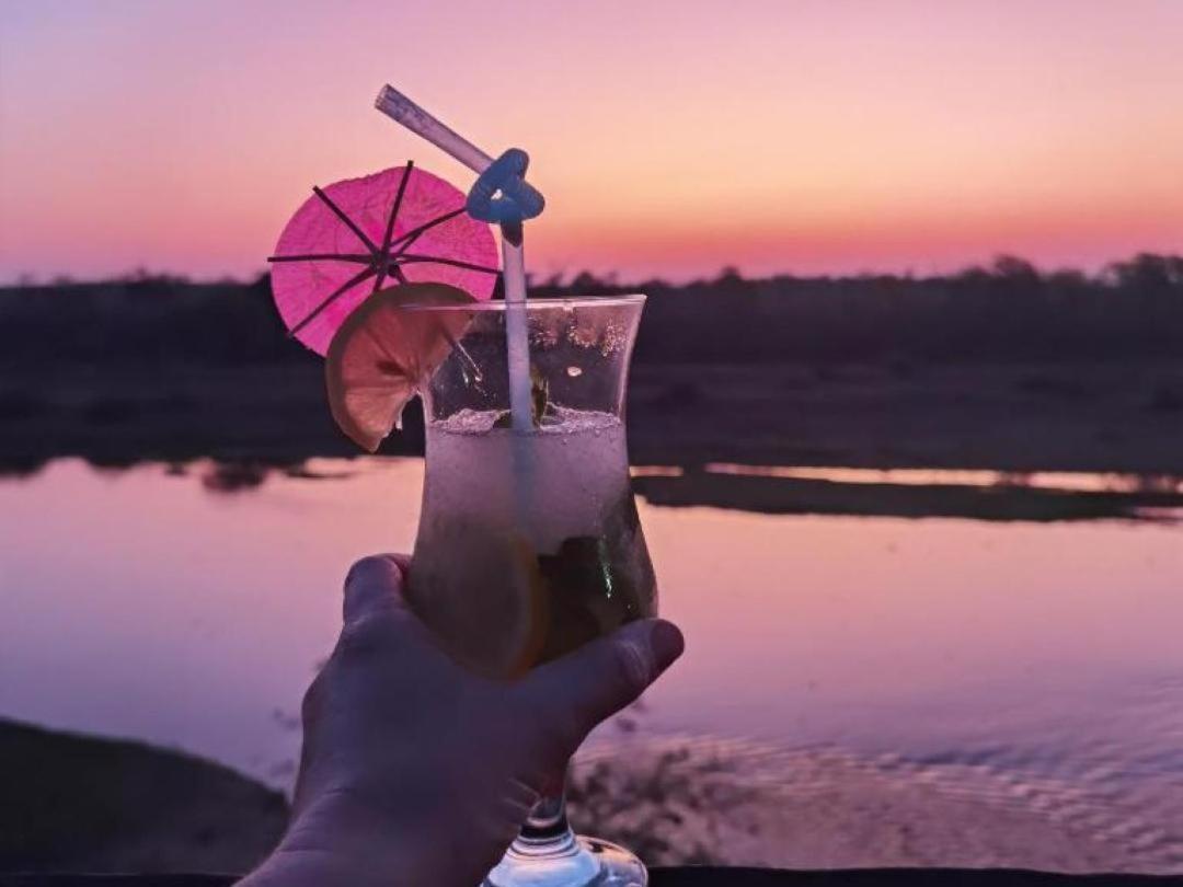 Croc Orvyll'S Kruger Lodge Марлот Парк Екстериор снимка